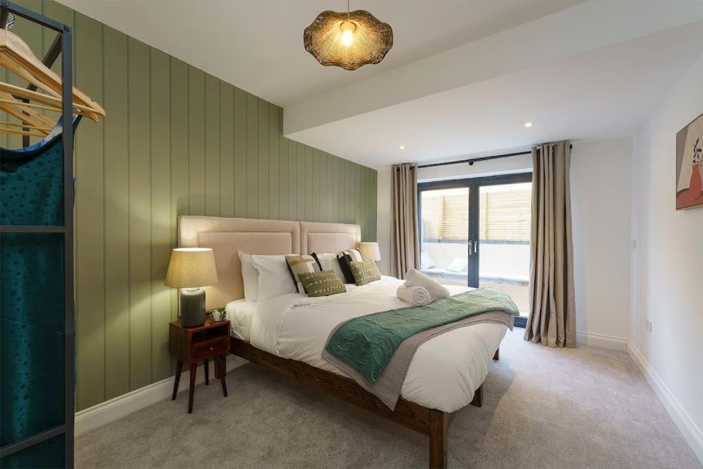 Lilyturf - 2 Bedroom Luxury Apartment By Mint Stays Bristol Dış mekan fotoğraf
